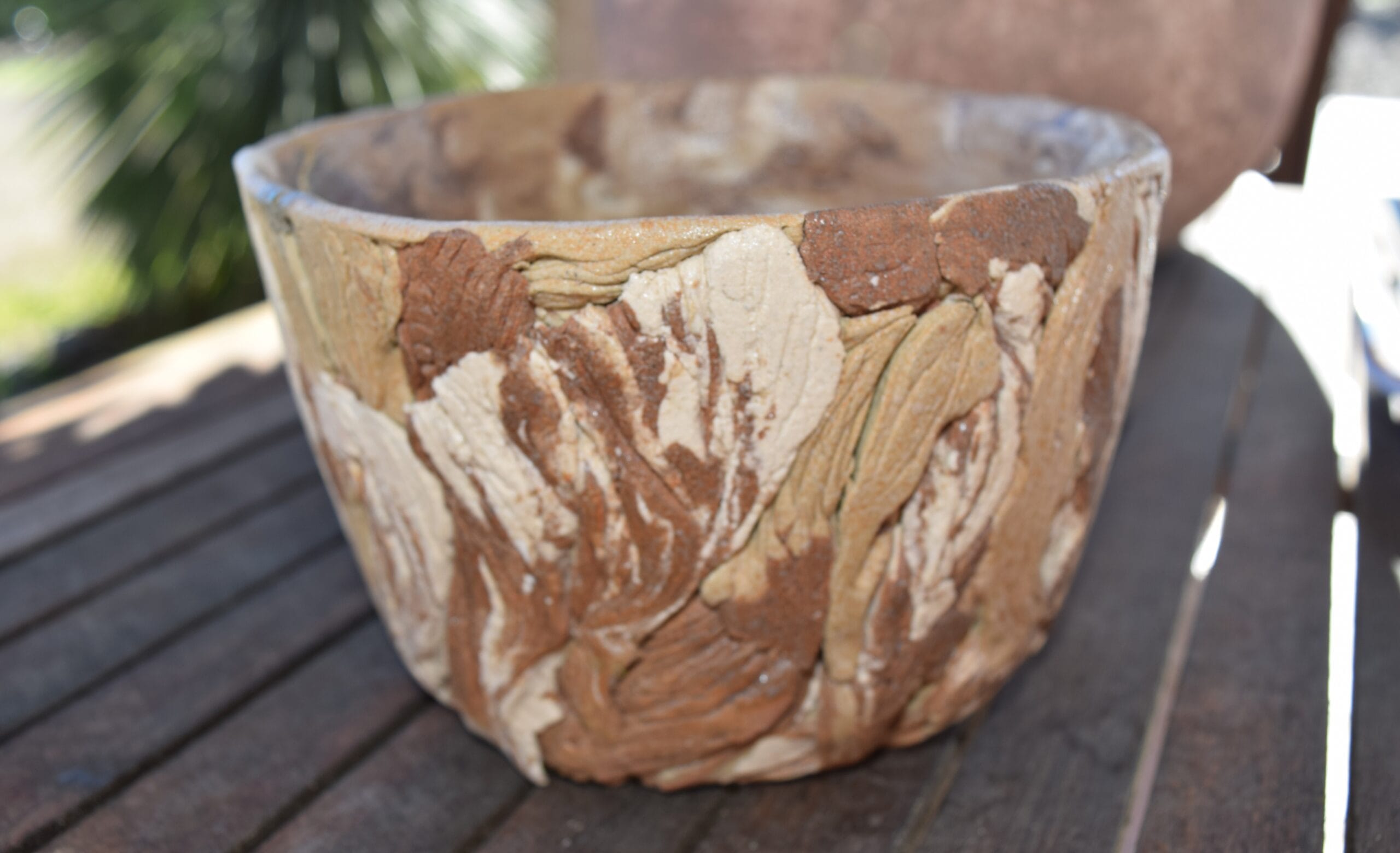 cache pot marron et beige