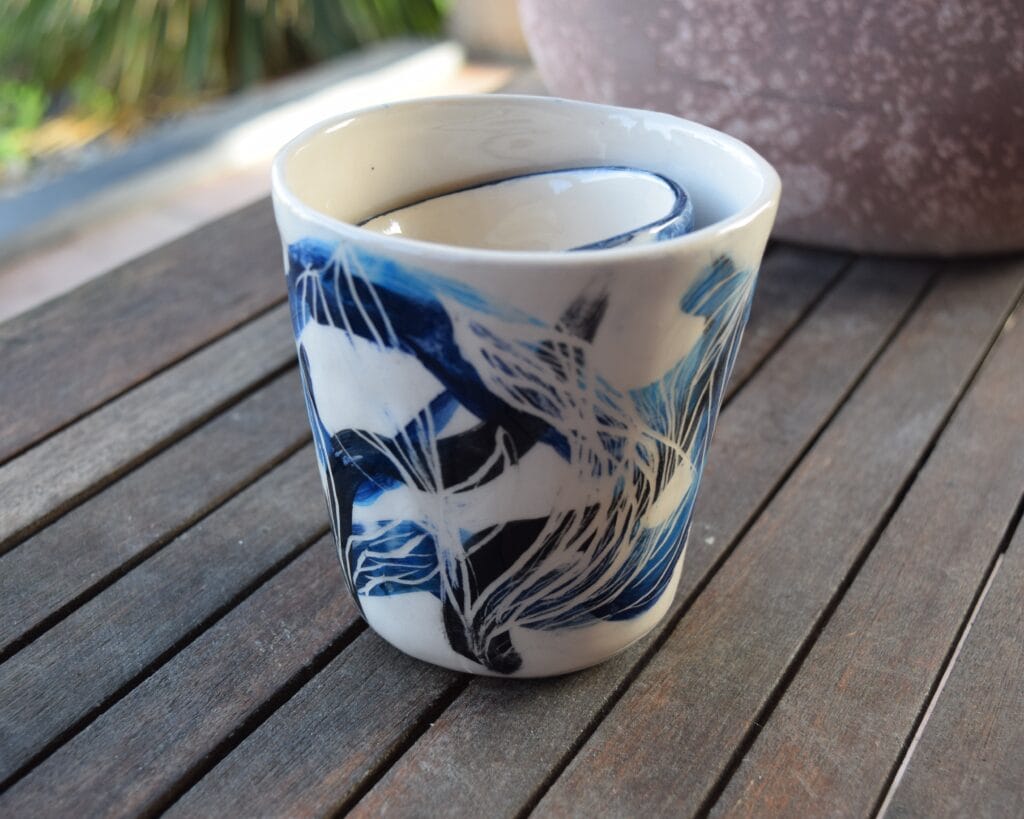 tasse à thé bleue